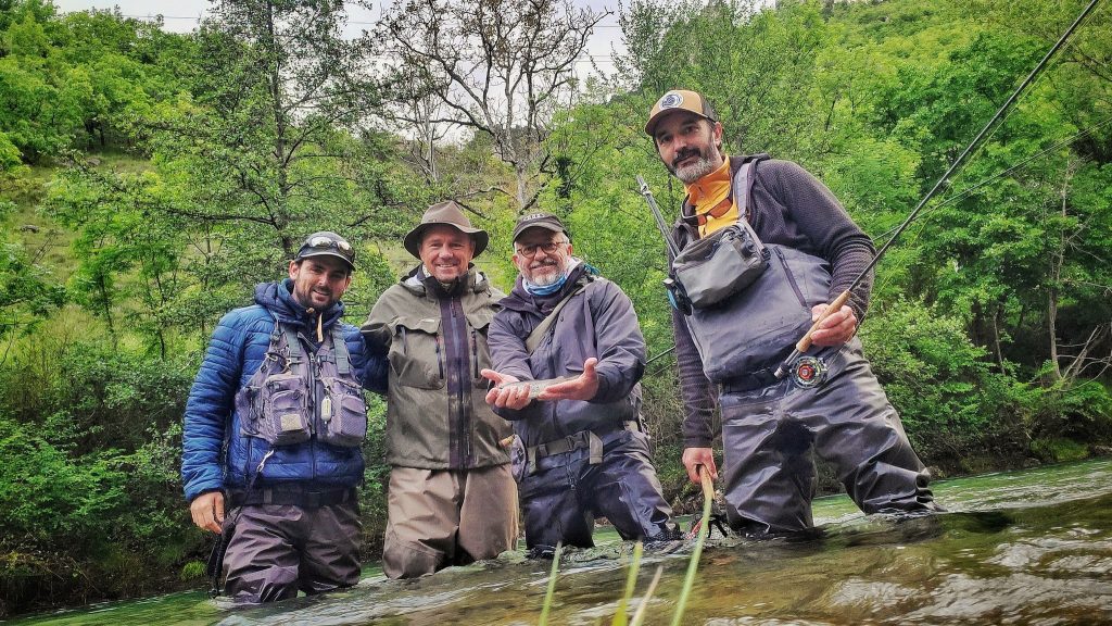 guide de pêche truite Aveyron Dourbie Tarn Toc nymphe Mouche